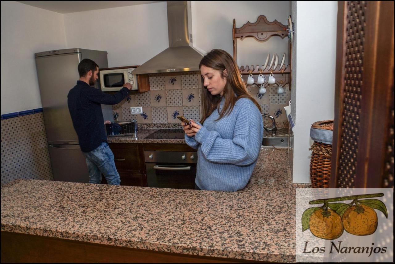 Hostal Y Apartamento Rural Los Naranjos Melegis Esterno foto